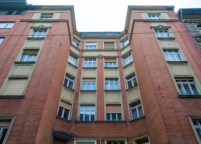 Lägenhet Parking, Ac, Wifi Flat Next To Andrassy Ave