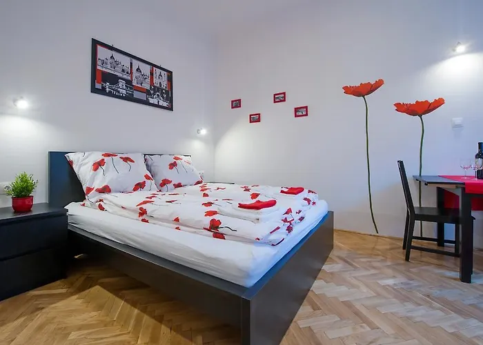 Parking, Ac, Wifi Flat Next To Andrassy Ave *